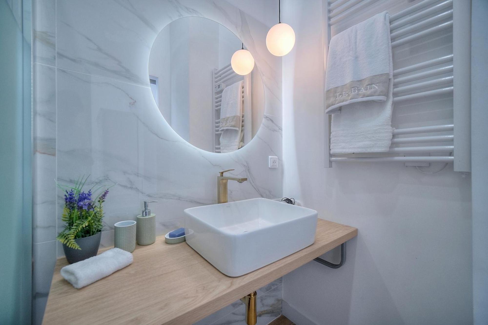Beautiful 4 Beds & 4 Baths, 10Min From Palais, 4 Stars Residence カンヌ エクステリア 写真